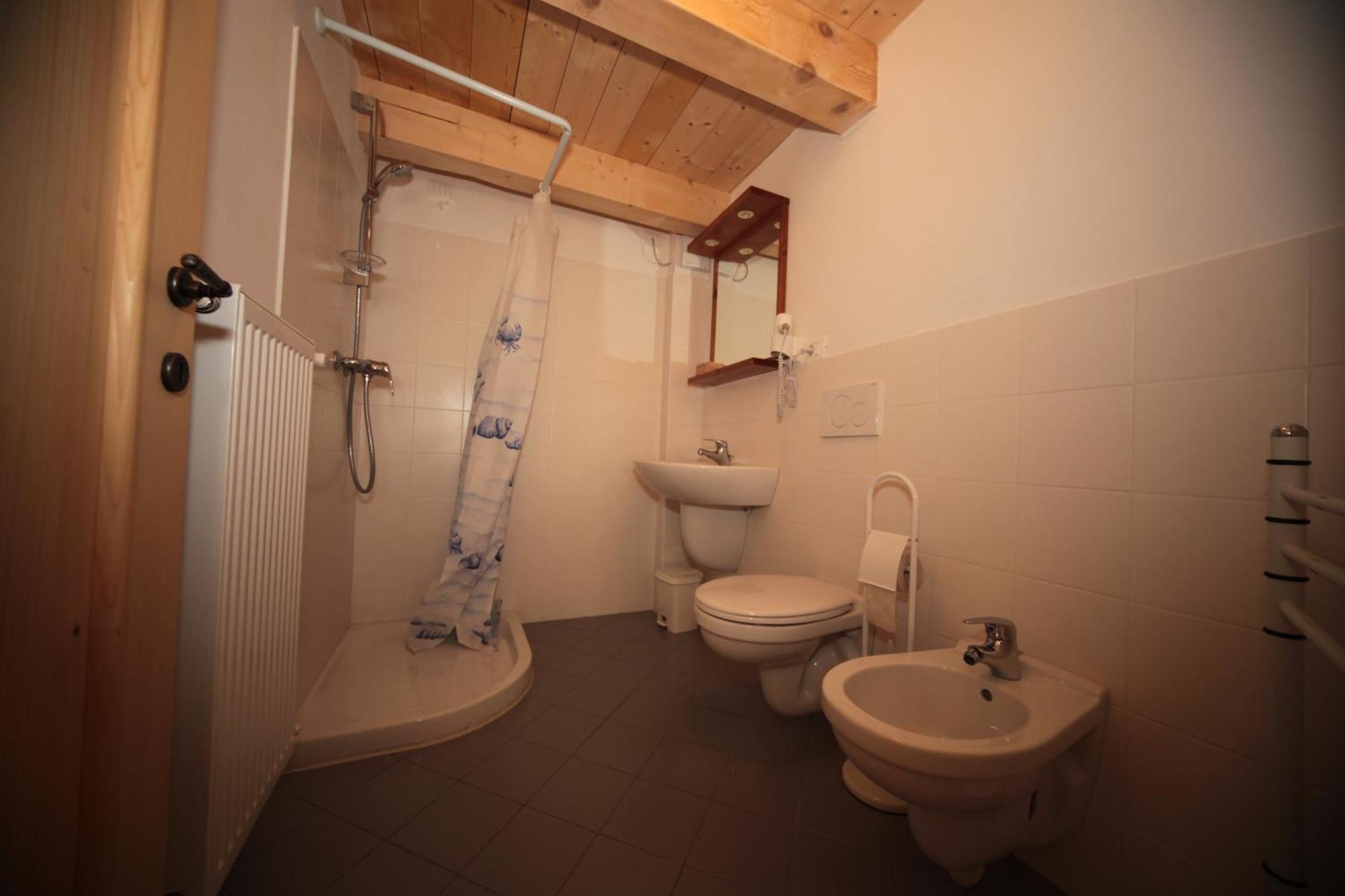 Albergo Diffuso Valcellina E Val Vajont In Erto Pokój zdjęcie